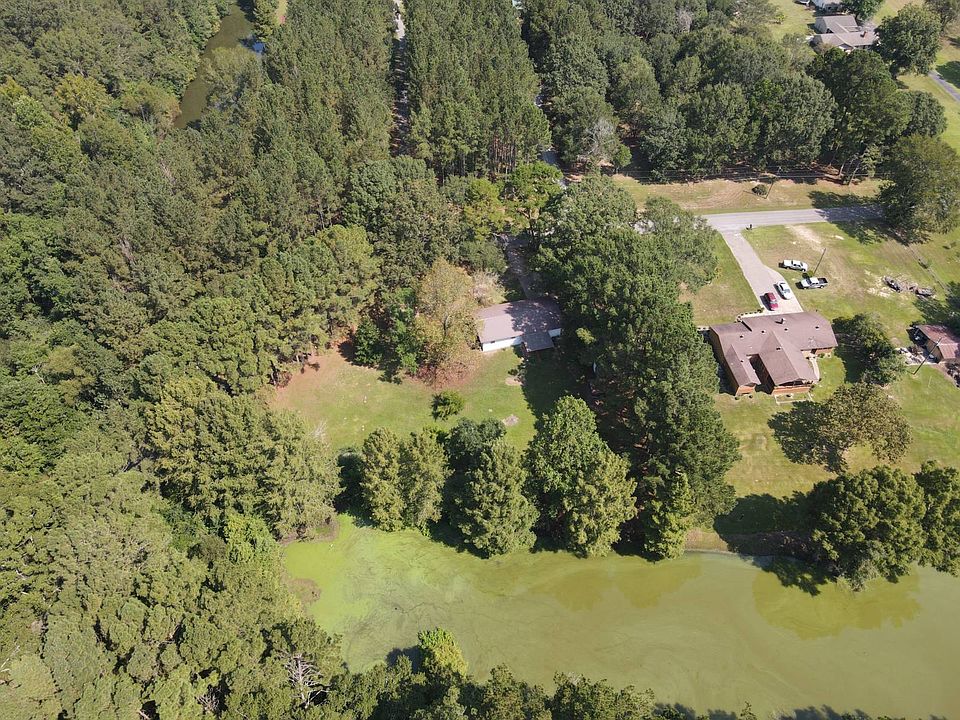 1st image of 24 Dean Matthews Rd