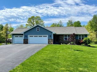 1989 Creciente Dr, Kronenwetter, WI 54455