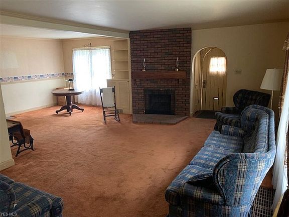 4th image of 945 Homewood Ave