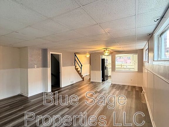 3rd image of 2118 Valley View Dr