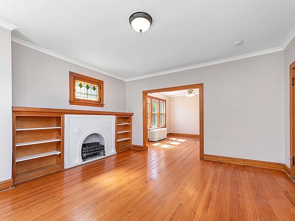 5th image of 5213 W Eddy St