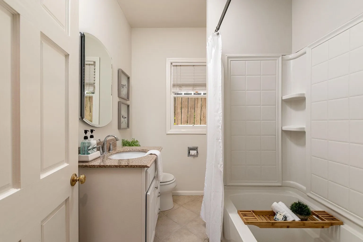1109 Albany Street - 1 — Photo 2