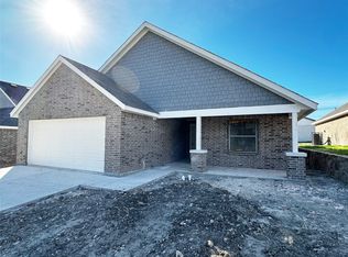 5157 Waddell St, Sansom Park, TX 76114