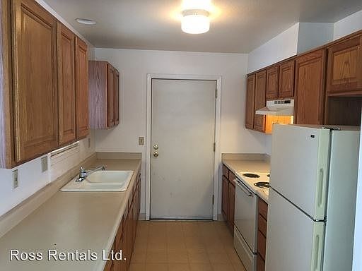 1st image of 625 Sullivan Ln APT 8