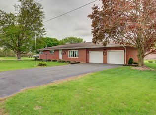310 E 3rd St, Tampico, IL 61283