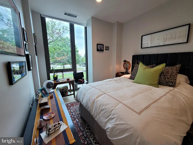 1111 Pennsylvania Ave SE #205 — Photo 9