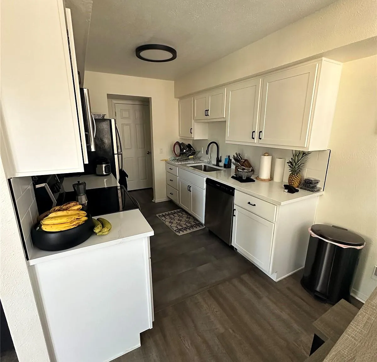 1 bed, 800 sqft, $1,650 — Photo 1