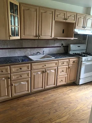 Rented by Alexander Bilu, LREB | media 2