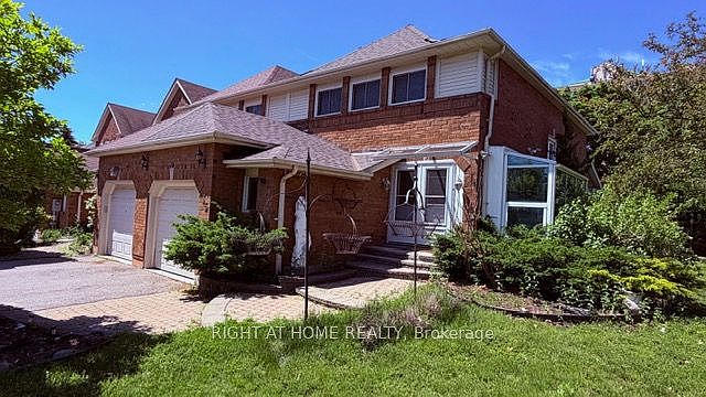 1st image of 35 Davies Cres