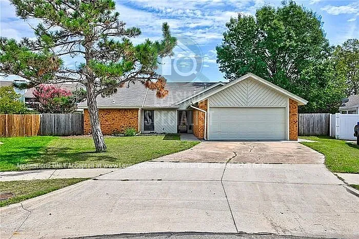 3100 Greenwood Ct — Photo 3