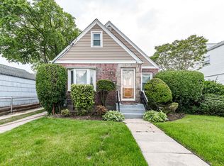 40 Princeton St, Valley Stream, NY 11580