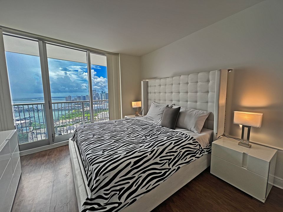 1st image of 1750 N Bayshore Dr APT 5306