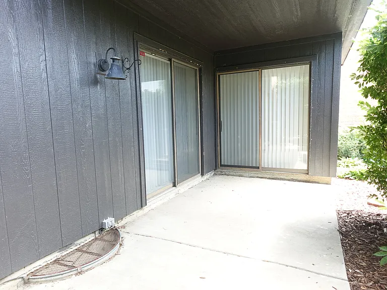 1265 N Sterling Ave #109 — Photo 32