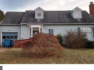 1 Old Fence Ln, Newark, DE 19702