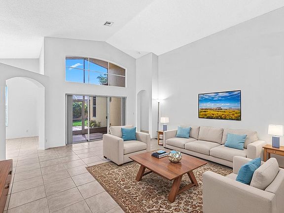 5th image of 9193 Cove Point Cir