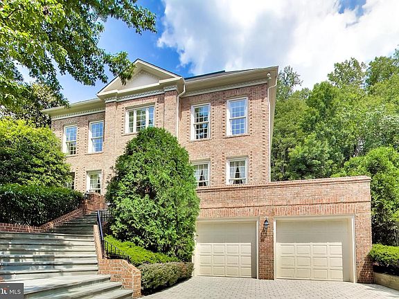 3rd image of 8011 Summer Mill Ct