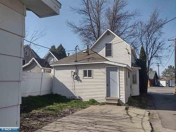 2nd image of 502 3rd St N