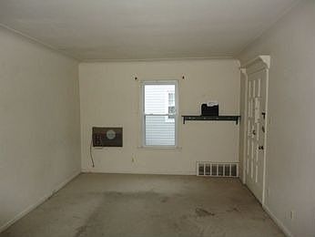 2nd image of 4160 Carnegie St