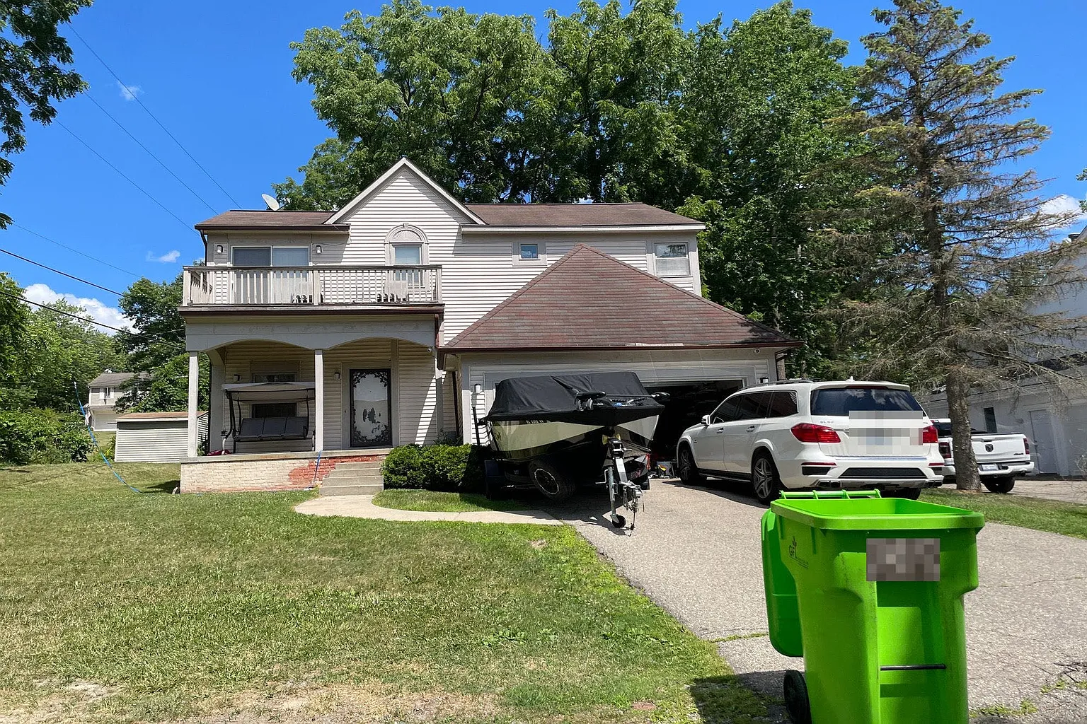 3927 Clubview Ave photo 1