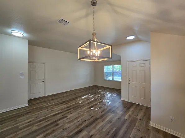 2832 Quietwater Dr, Little Elm, TX 75068