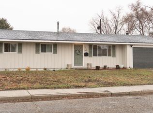 1110 Phelps Cir, Mountain Home, ID 83647