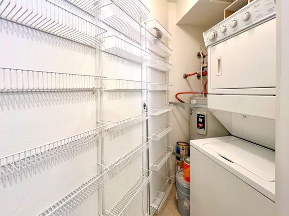 1545 NW 57th St UNIT 421