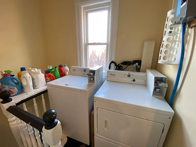 381 Highland Ave #2 — Photo 7