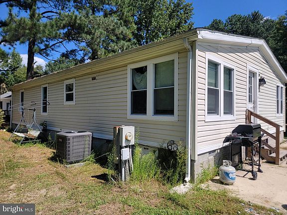 3rd image of 9152 Cubbage Way