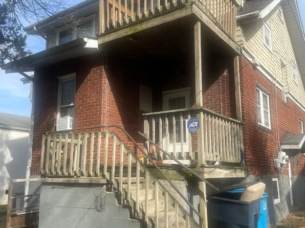 Orange,NW,2324, 2324 Orange Ave NW #Up, Roanoke, VA 24017