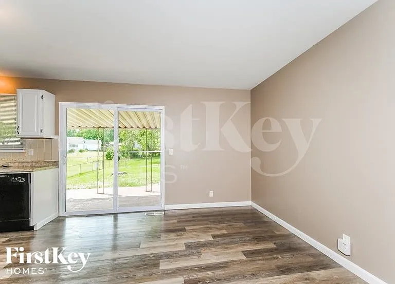3574 Norberg Dr — Photo 4