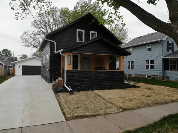 709 E Circle St, Appleton, WI 54911