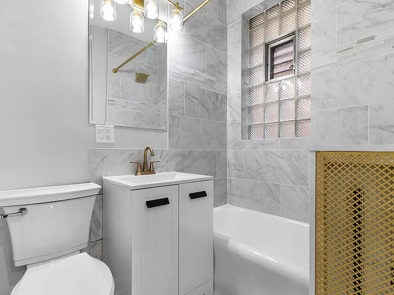 1127 W Farwell Ave #105 — Photo 11