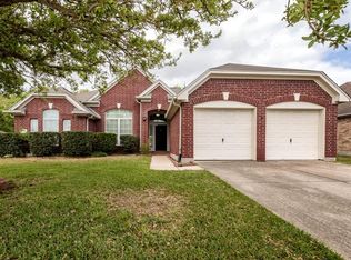 1830 Oakwood Court Dr, Baytown, TX 77521