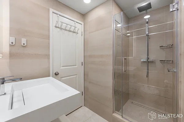 Rented by Halstead Real Estate | media 26