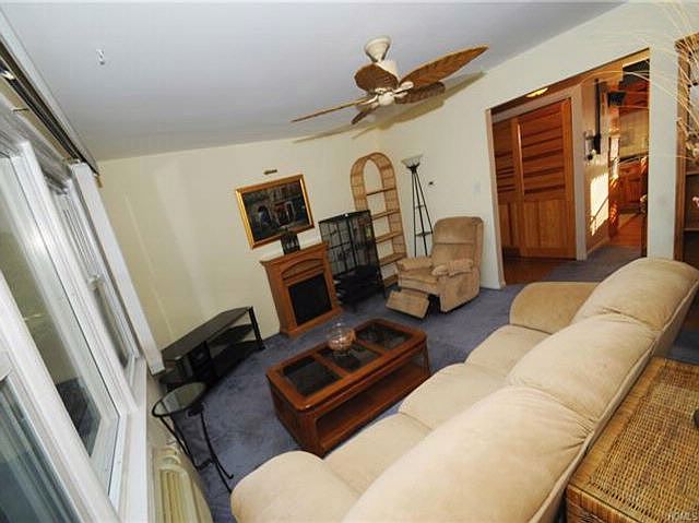 1st image of 14 Bon Aire Cir