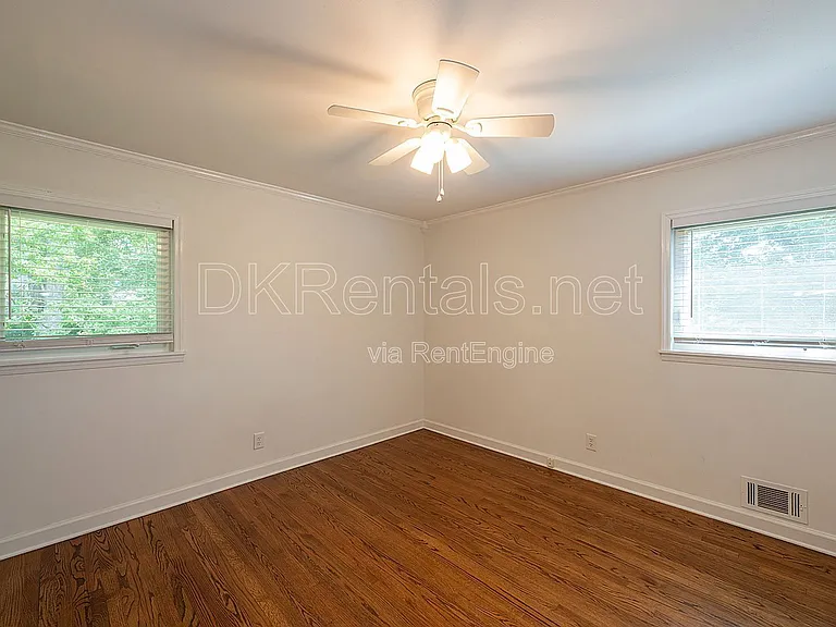 245 Brook Dr — Photo 19