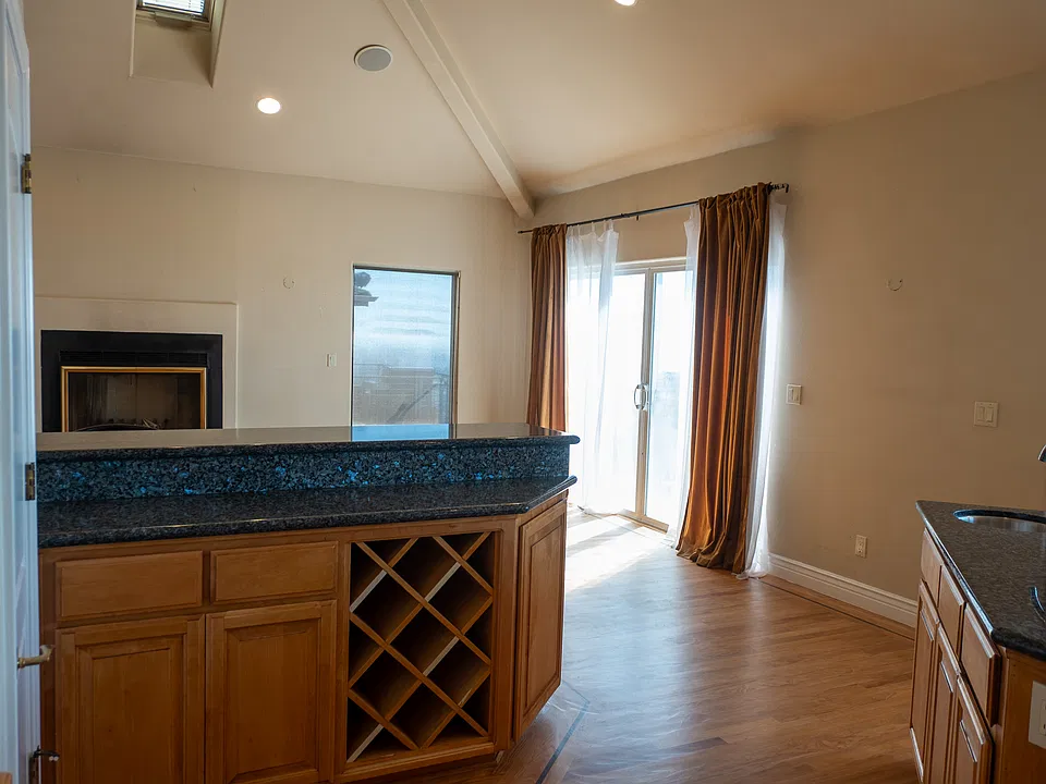 317 Gravatt Dr