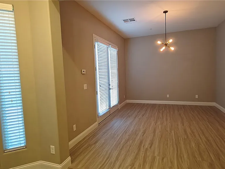 2868 Josephine Dr — Photo 8
