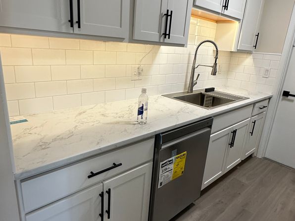 2477 Warren Pkwy APT 8