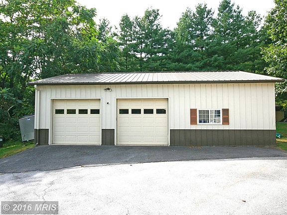 2nd image of 3159 Pheasant Run