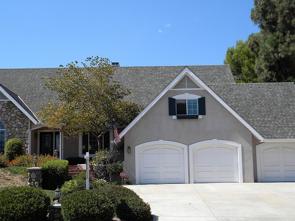 1st image of 17014 Saint Andrews Dr