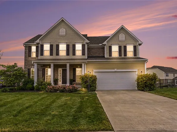 9684 Crooked Creek Dr, Centerville, OH 45458