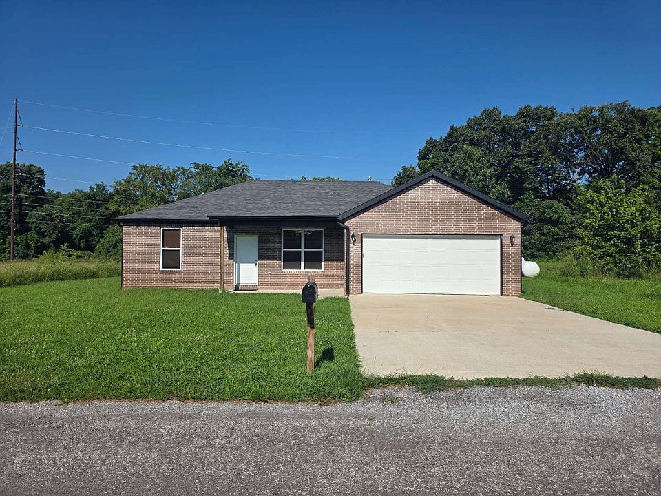 1st image of 13 Lockhart Ln