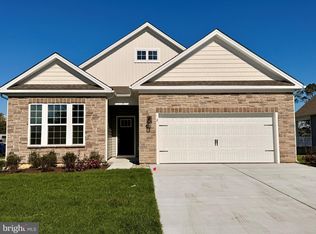 2 Cedardale Ct, Villas, NJ 08251