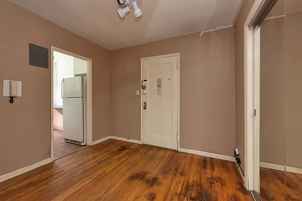 Sold by Chous Realty Group Inc | media 17