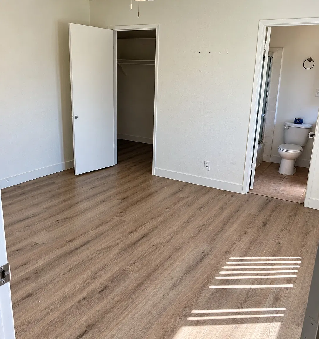 8657 Balboa TH 2BR 2BA — Photo 3
