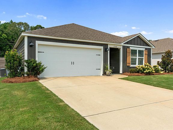 2nd image of 1743 Dixon Cir