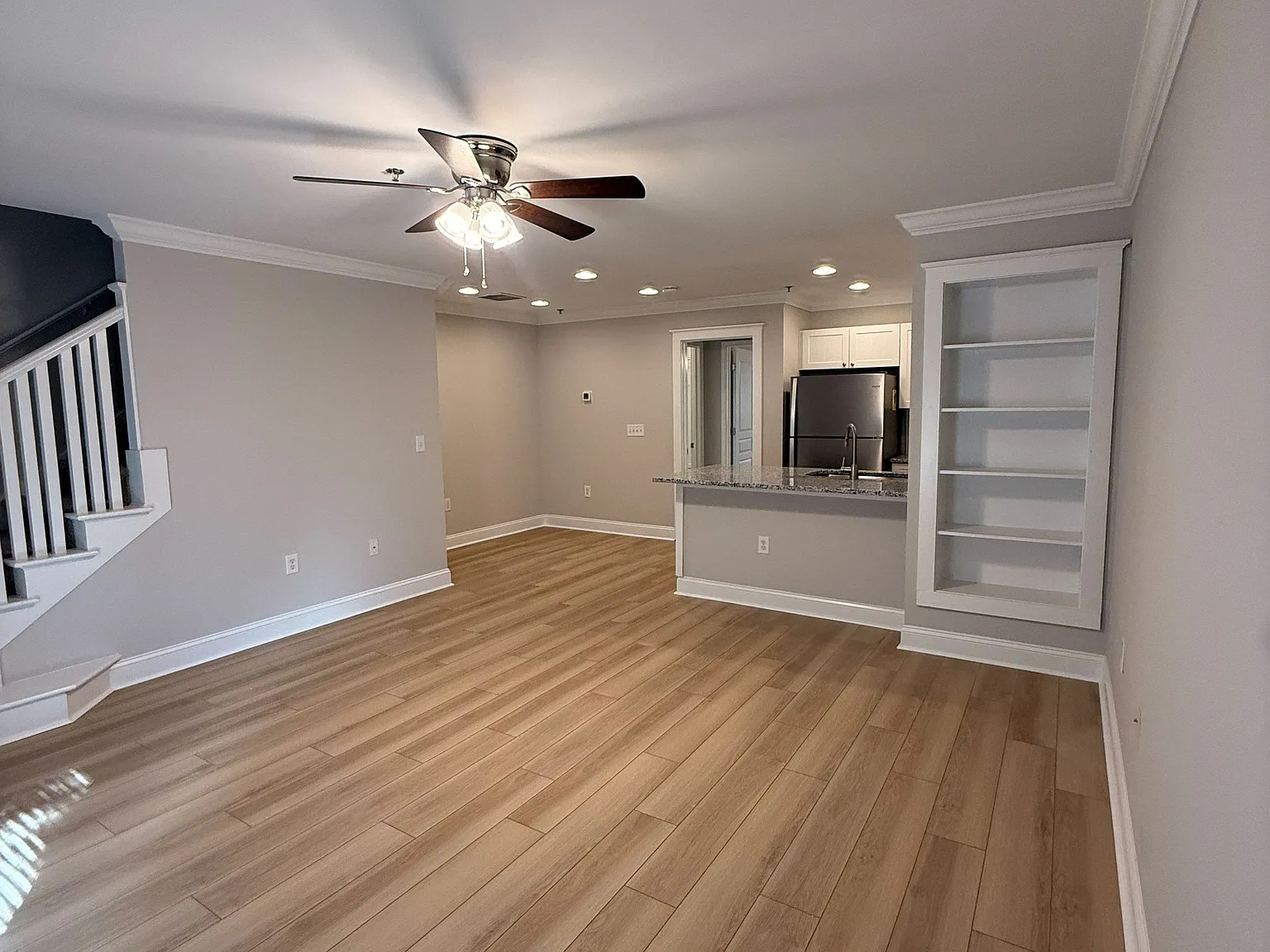3 bed, 1444 sqft, $2,250 — Photo 2