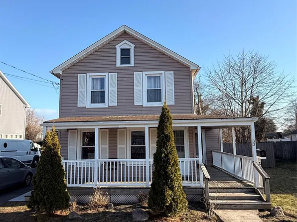 32 Pearl Street, Patchogue, NY 11772