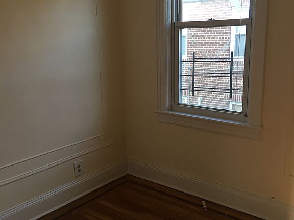 5th image of 3434 Tibbett Ave